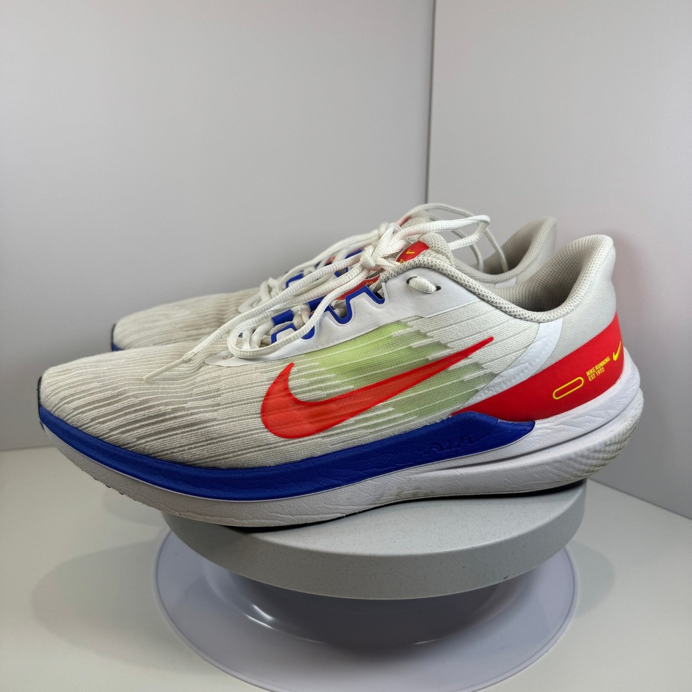 Nike Winflo 10 Men's Running Shoes White Red Blue‎ Lightweight Size 11.5 - Picture 5 of 11